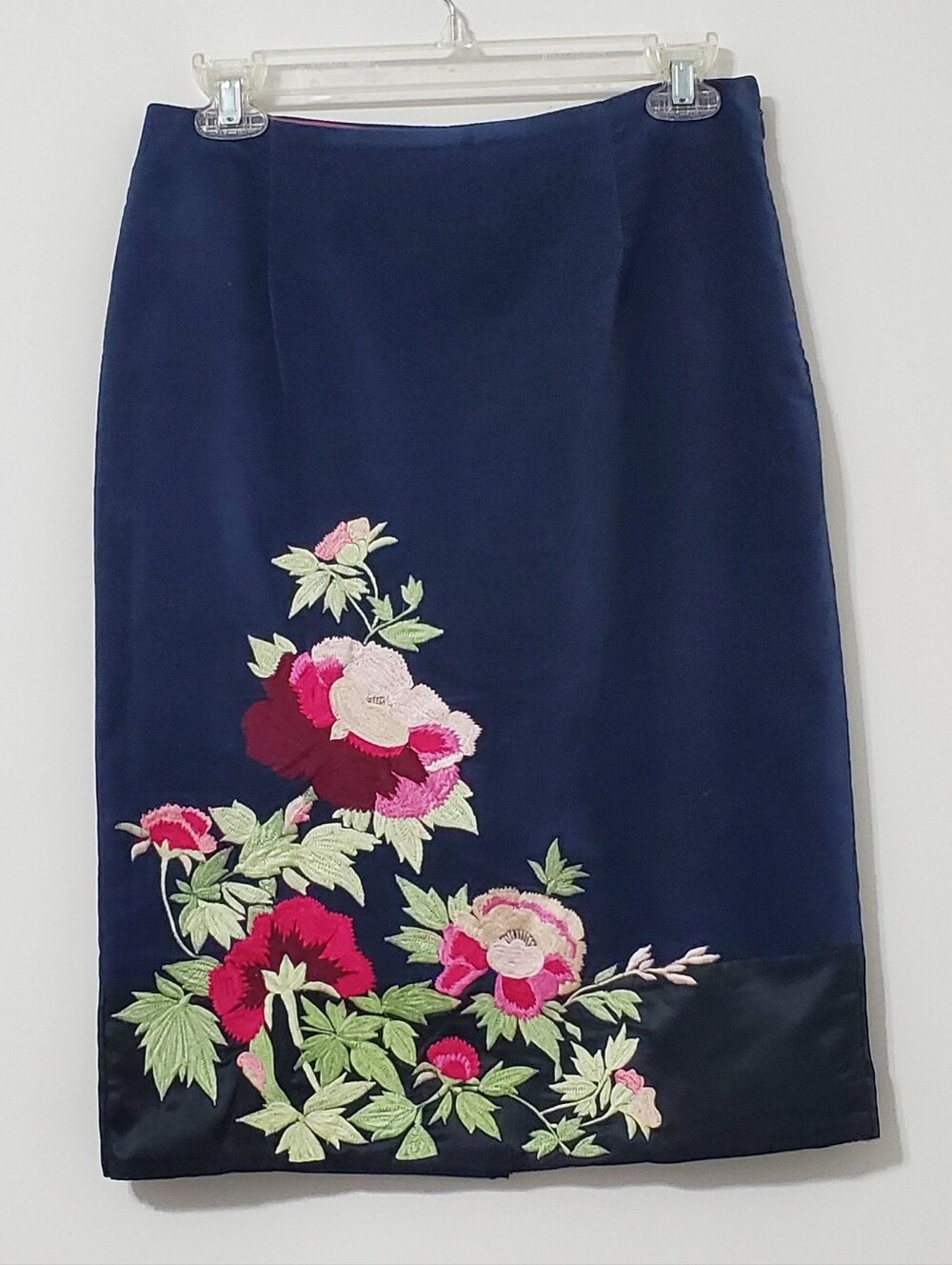 Anthropologie Fei Vintage HTF Embroidered Skirt Size 4